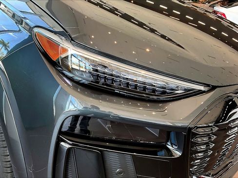 New 2027 Audi Q6 e-tron Premium Plus AWD/4WD image 13