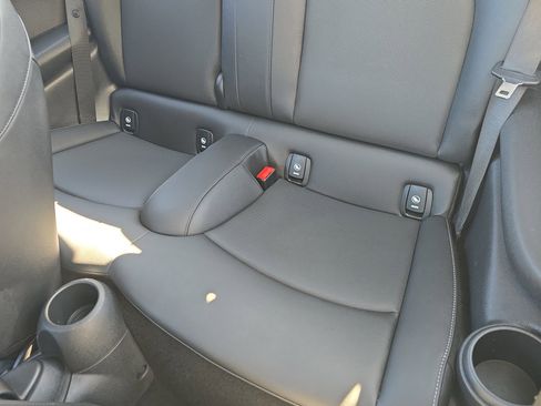 Used 2023 MINI Cooper S image 10