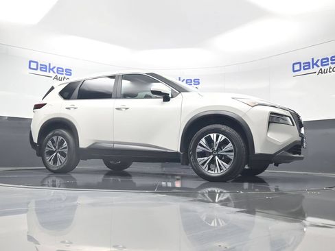 Used 2023 Nissan Rogue SV w/ SV Premium Package AWD/4WD image 39