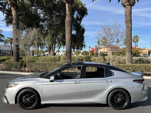 Used 2022 Toyota Camry XSE image 16
