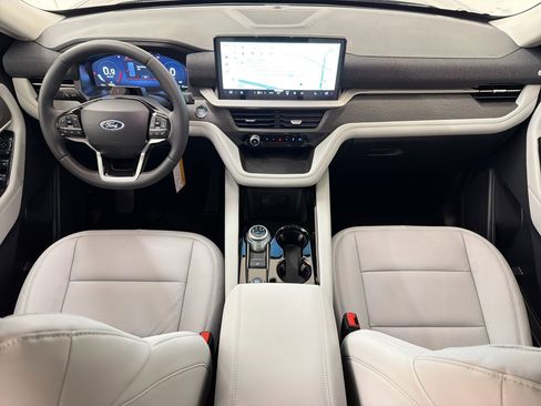 New 2026 Ford Explorer Platinum AWD/4WD image 15
