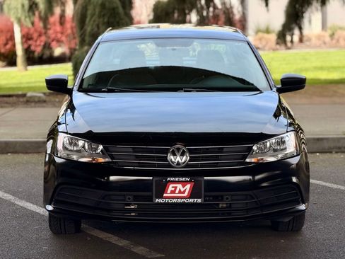 Used 2015 Volkswagen Jetta S image 3