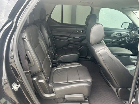Used 2018 Chevrolet Traverse RS FWD image 11