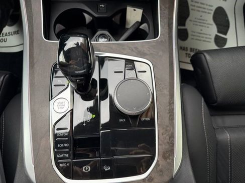 Used 2021 BMW X5 xDrive40i w/ Premium Package image 14