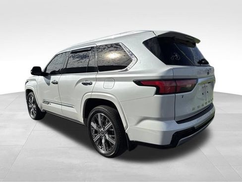 Used 2023 Toyota Sequoia Capstone AWD/4WD image 3