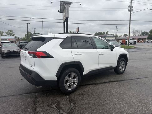 Used 2025 Toyota RAV4 XLE AWD/4WD image 6