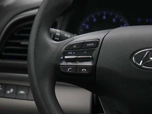 Used 2020 Hyundai Elantra SEL w/ Convenience Package (C2) image 17