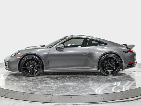 Used 2020 Porsche 911 Carrera RWD image 2