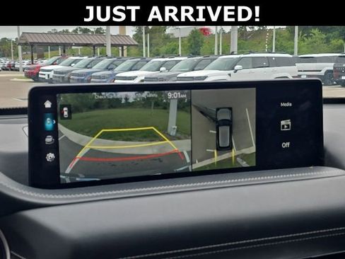 Used 2022 Genesis GV80 2.5T w/ Advanced Package 02 AWD/4WD image 25