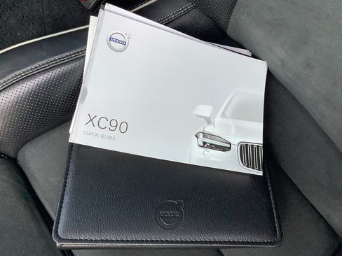 Used 2019 Volvo XC90 T5 R-Design w/ Protection Package Premier AWD/4WD image 30