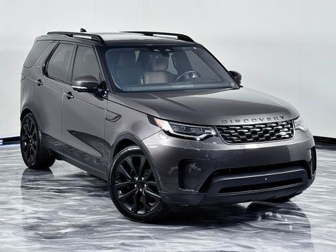 Used 2022 Land Rover Discovery S AWD/4WD image 3