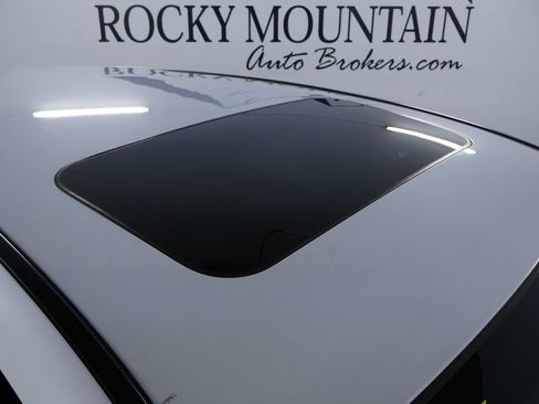 Used 2022 Honda CR-V EX image 11