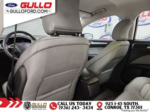 Used 2016 Ford Fusion S image 15