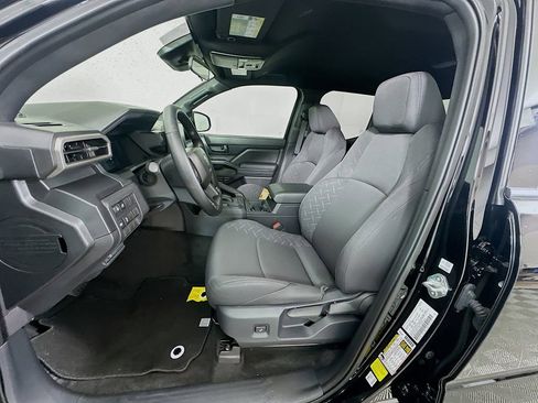Used 2025 Toyota Tacoma SR image 21
