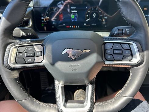 Used 2025 Ford Mustang Premium RWD image 21