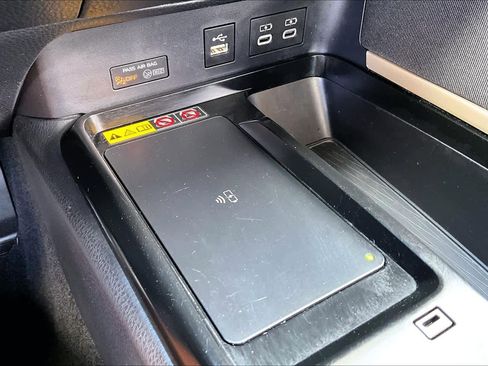 Used 2025 Toyota Camry LE FWD image 32