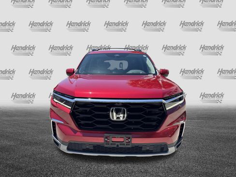 Used 2023 Honda Pilot Elite image 3