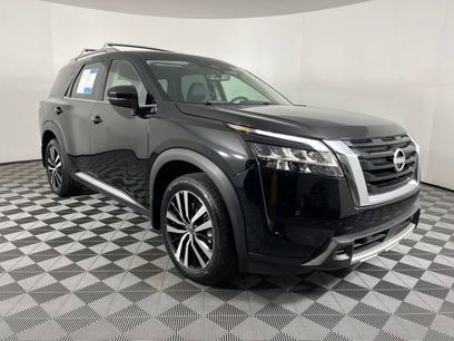 Used 2024 Nissan Pathfinder Platinum w/ Cargo Package