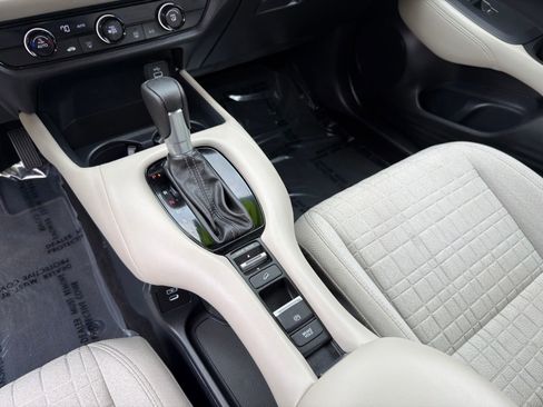 Used 2024 Honda HR-V LX image 22