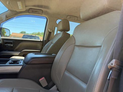 Used 2017 Chevrolet Silverado 1500 LTZ Z71 w/ LTZ Plus Package AWD/4WD image 19