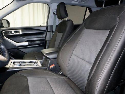 Certified 2023 Ford Explorer XLT image 26