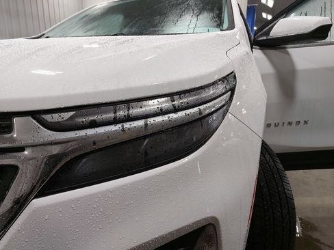 Used 2022 Chevrolet Equinox LT AWD/4WD image 32