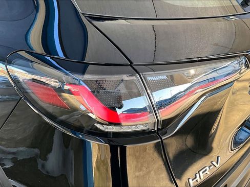 Used 2025 Honda HR-V LX image 29