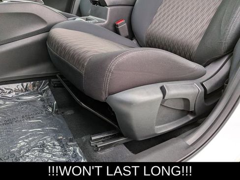 Used 2019 Nissan Rogue SV FWD image 14