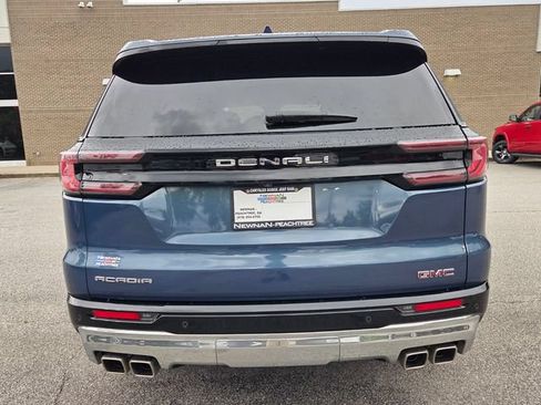 Used 2025 GMC Acadia Denali FWD image 5
