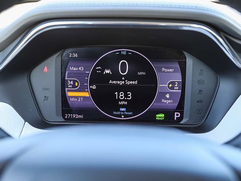 Used 2023 Chevrolet Bolt EUV Premier image 22