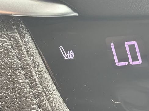 Used 2018 Cadillac XT5 Luxury w/ Driver Awareness Package AWD/4WD image 50