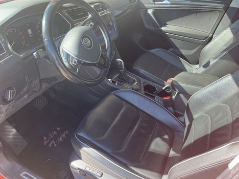 Used 2018 Volkswagen Tiguan SEL Premium image 8