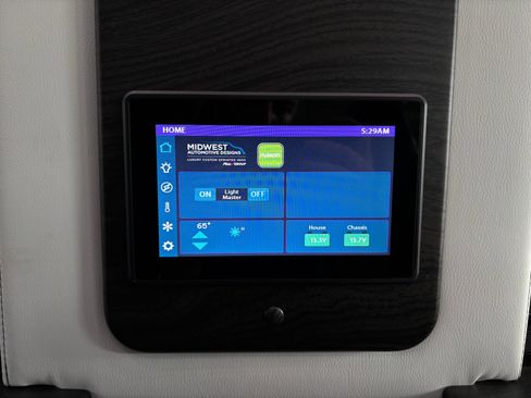 Used 2022 Mercedes-Benz Sprinter 2500 image 44