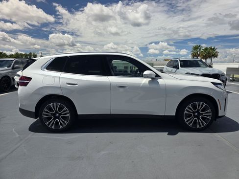 New 2026 BMW X3 xDrive30i w/ Premium Package AWD/4WD image 2