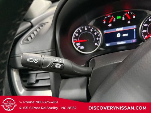 Used 2024 GMC Terrain SLT AWD/4WD image 26