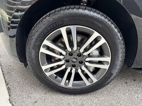 Certified 2024 Land Rover Range Rover SE AWD/4WD image 13