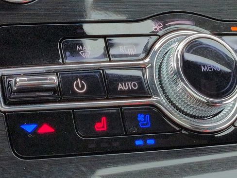 Certified 2023 Lincoln Nautilus Reserve FWD image 23