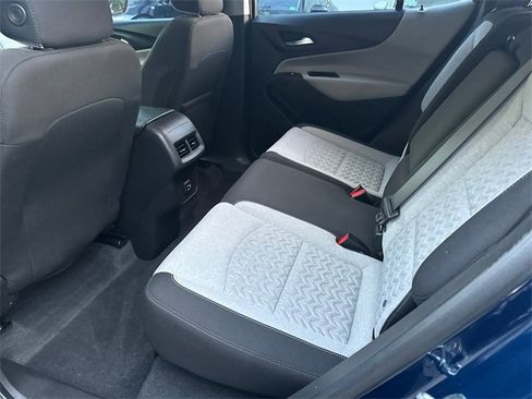 Used 2022 Chevrolet Equinox LS image 15