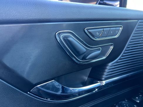 Used 2021 Lincoln Corsair FWD image 22