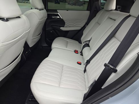 Used 2025 Mitsubishi Outlander SEL FWD image 29