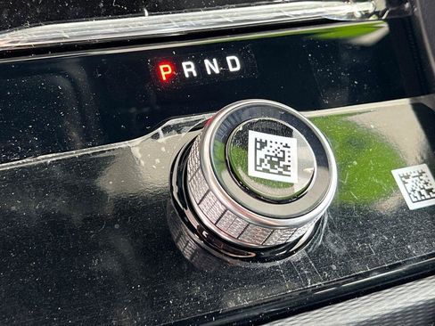 New 2025 Jeep Grand Cherokee Laredo X w/ Luxury Tech Group I image 21