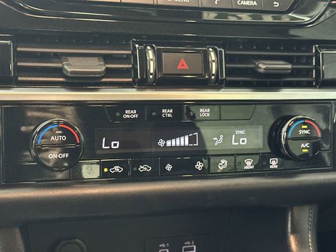 Certified 2022 Nissan Pathfinder S image 23