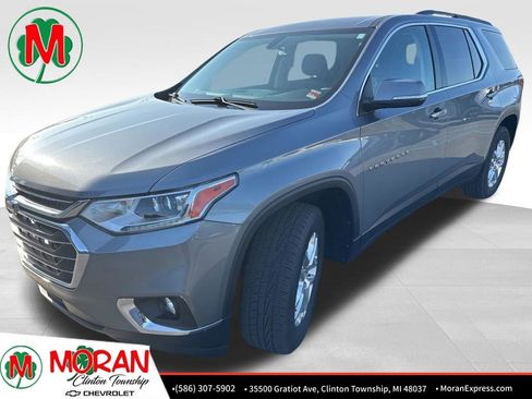 Certified 2021 Chevrolet Traverse LT FWD image 1
