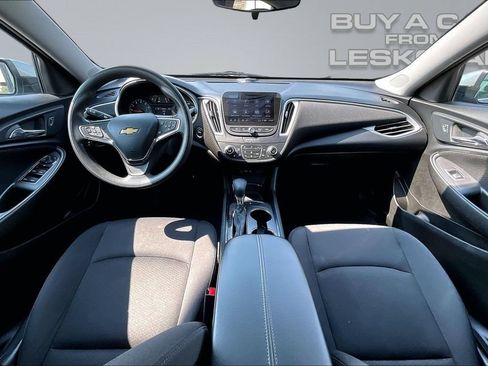 Used 2023 Chevrolet Malibu LT FWD image 16
