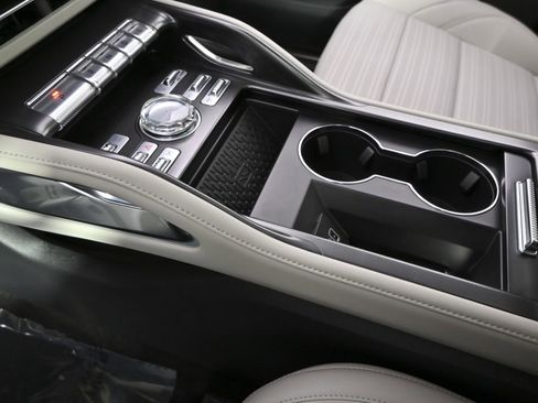 New 2026 Lincoln Nautilus Reserve w/ Jet Appearance Package AWD/4WD image 31