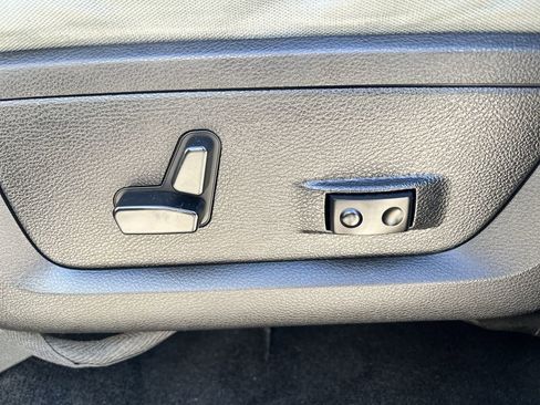 Used 2015 RAM 1500 Lone Star image 23