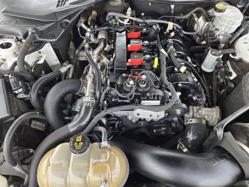 Used 2018 Ford Mustang Coupe w/ Equipment Group 101A RWD image 8
