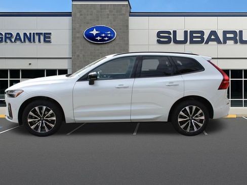 Used 2023 Volvo XC60 B5 Plus w/ Protection Package Premier AWD/4WD image 5