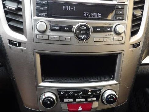 Used 2012 Subaru Outback 2.5i w/ Alloy Wheel Pkg image 14