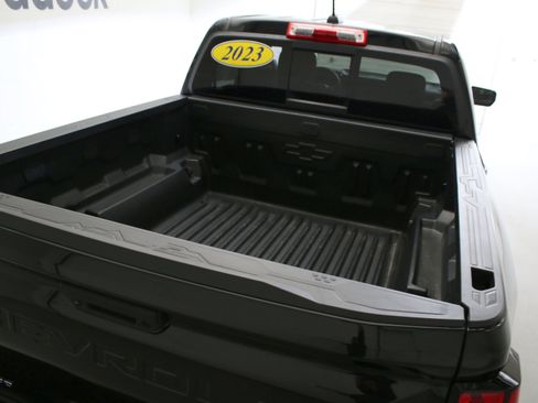 Used 2023 Chevrolet Colorado LT w/ LT Convenience Package AWD/4WD image 8